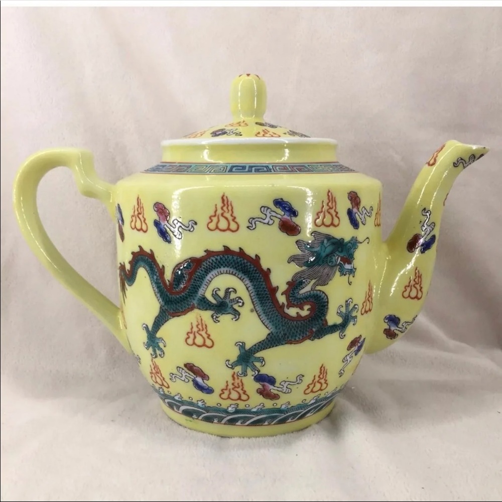 Dragonware Tea Pot Yellow Green Dragon